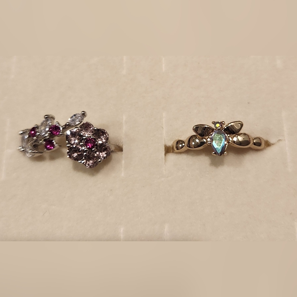 Elegant Silver Purple Floral Ring And Gold Green/Blue Bee Ring Set